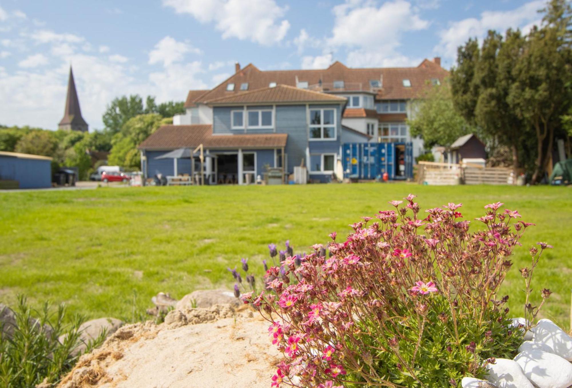 Hostel oder Ferienwohnung 1-16 Personen im BLAUEN HAUS Fehmarn Exterior foto